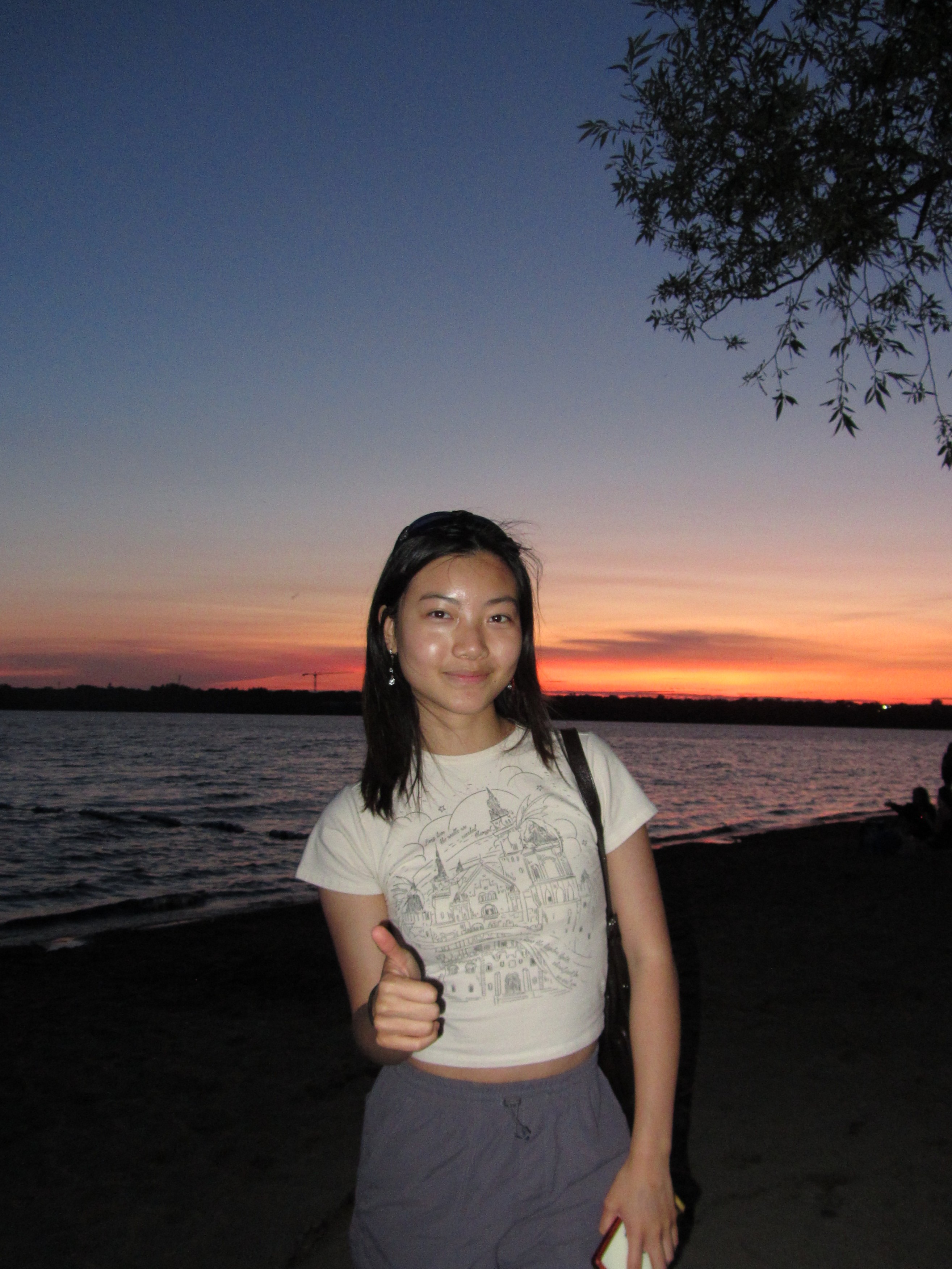 Portrait Photo of Isabel Yang