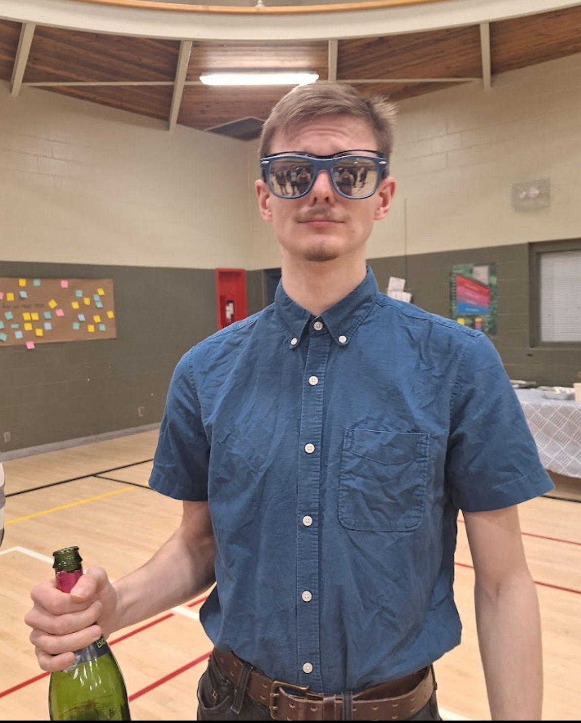 Portrait Photo of Stephen Howe